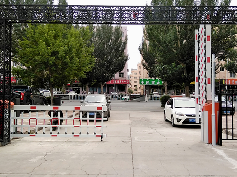 車牌識(shí)別柵欄閘